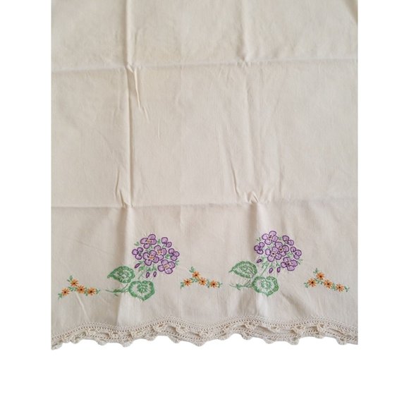 Floral Embroidered and Crocheted Scalloped Edge Pillowcase - Picture 3 of 11